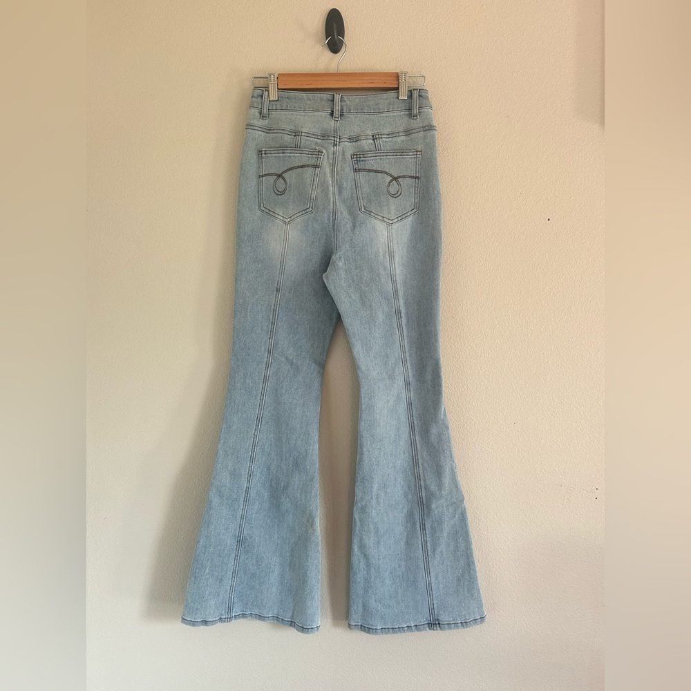 Commense Pintuck  flare jeans Small‎ NWT